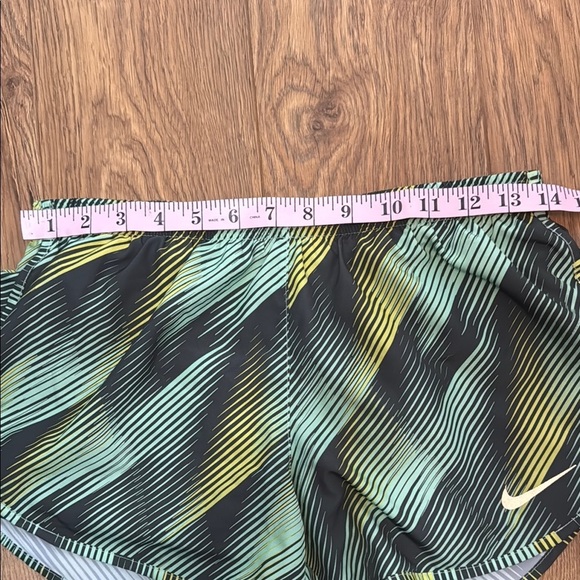 Nike Green and Yellow Athletic Performance Shorts - Picture 3 of 6